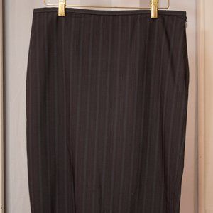 Knee length Limited business skirt